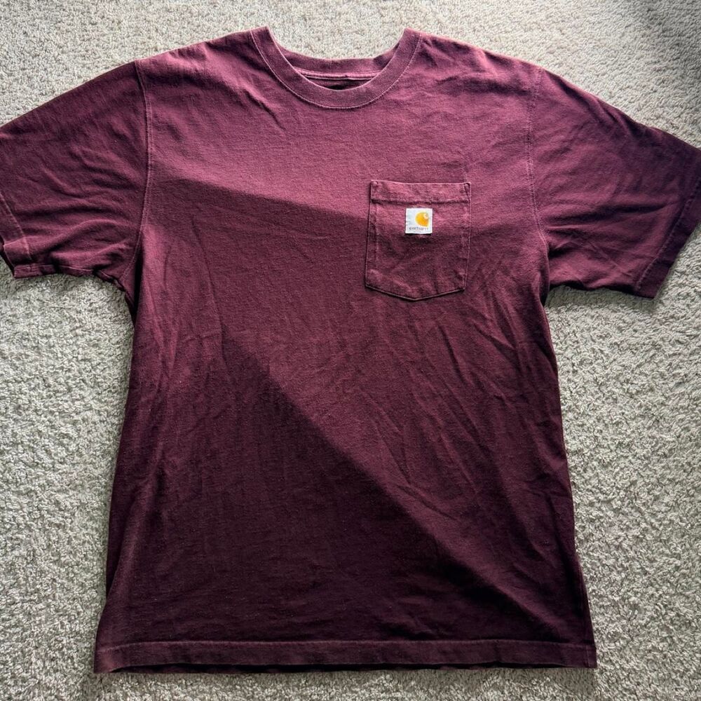 Carhartt Men's Burgundy and Purple T-shirt